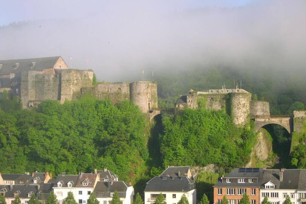 A Bouillon, Appartement Vintage Vue Sur Le Chateau Экстерьер фото