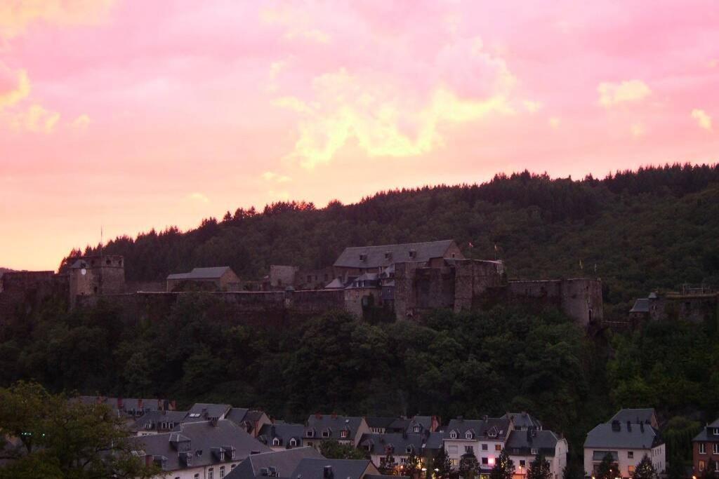 A Bouillon, Appartement Vintage Vue Sur Le Chateau Экстерьер фото