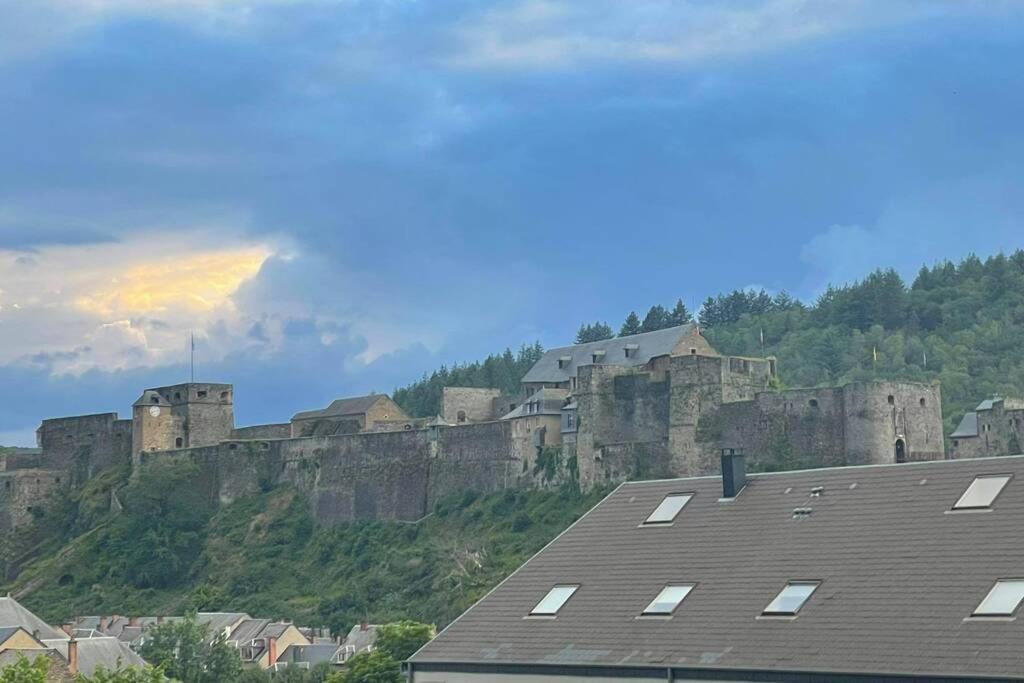 A Bouillon, Appartement Vintage Vue Sur Le Chateau Экстерьер фото